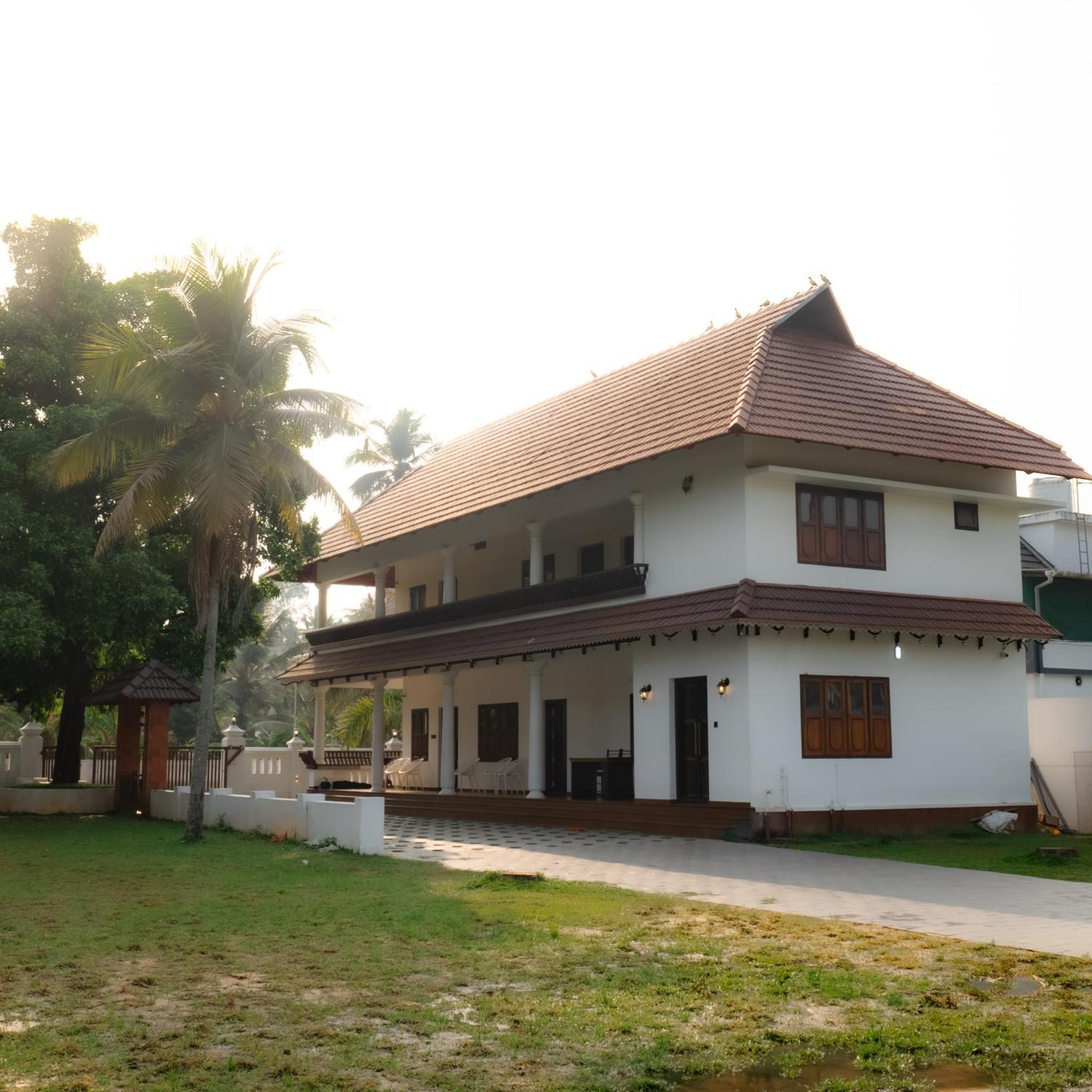Tamarind Heritage Holiday Home Angamali Exterior photo